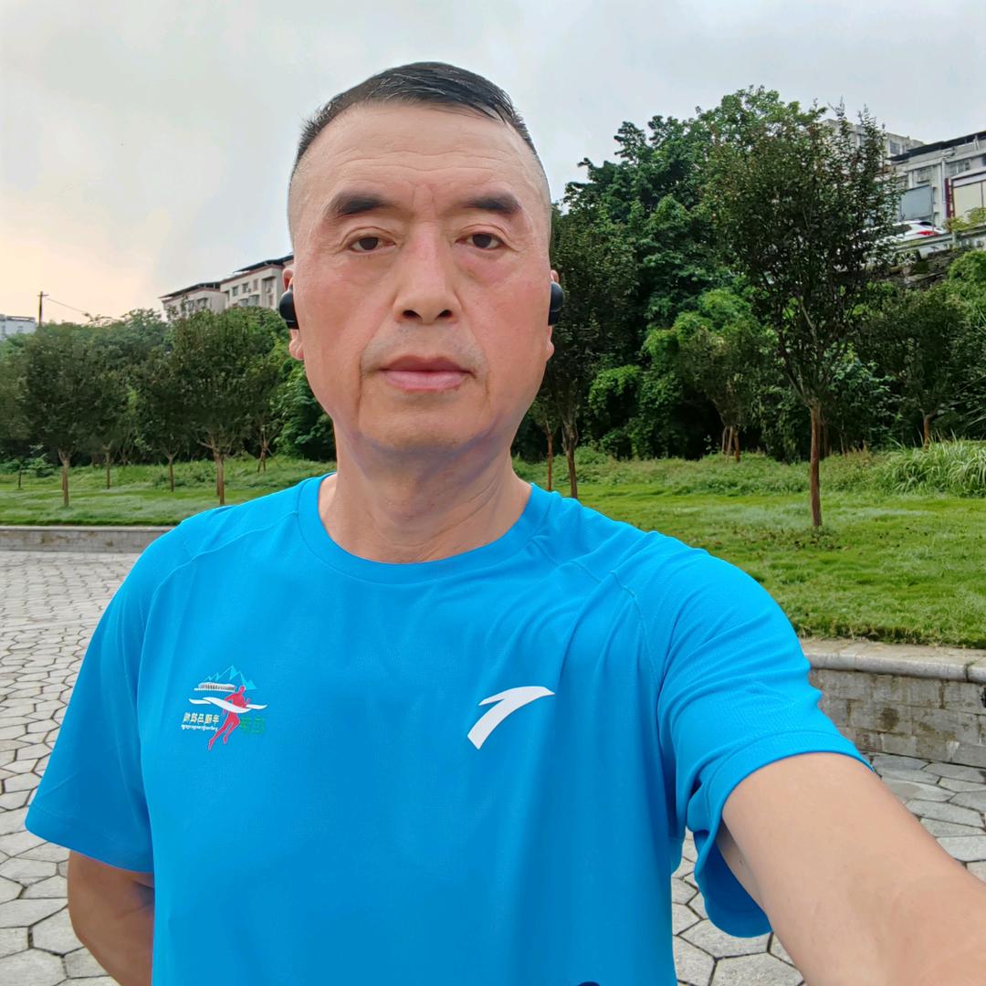 大叔爱跑步