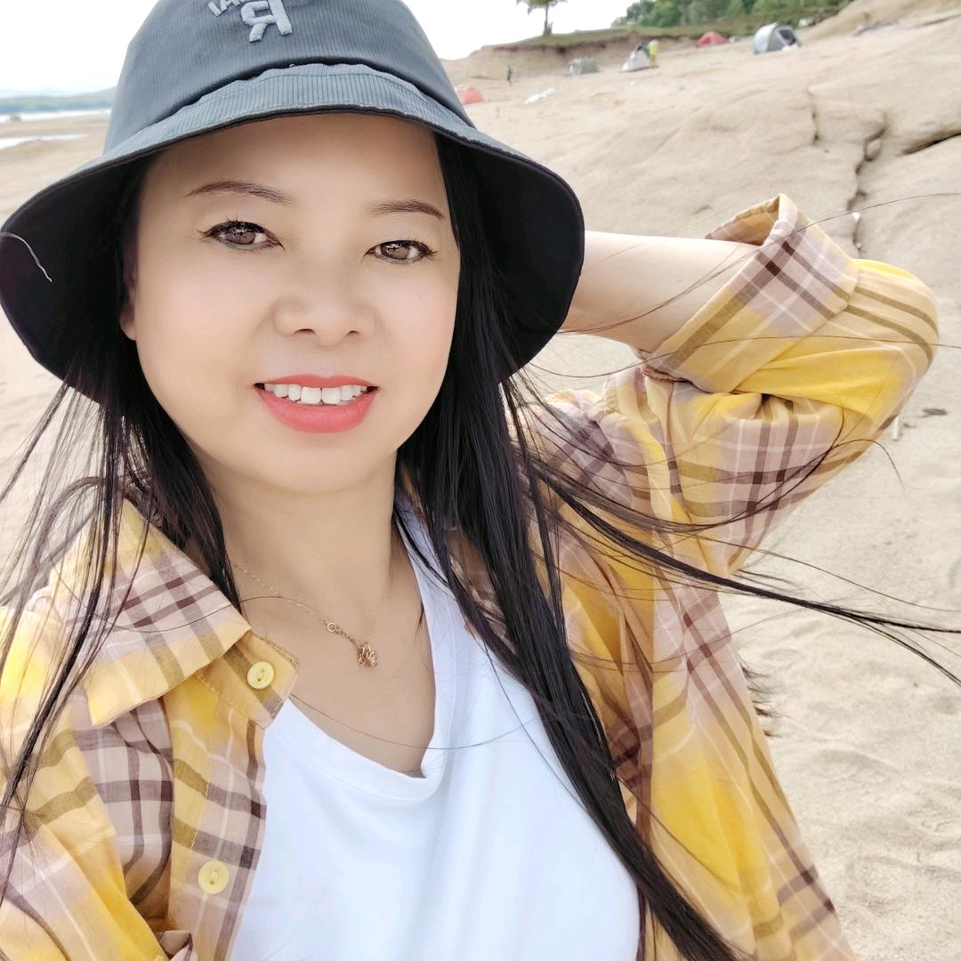 嘴角上扬🌻🌻🌻