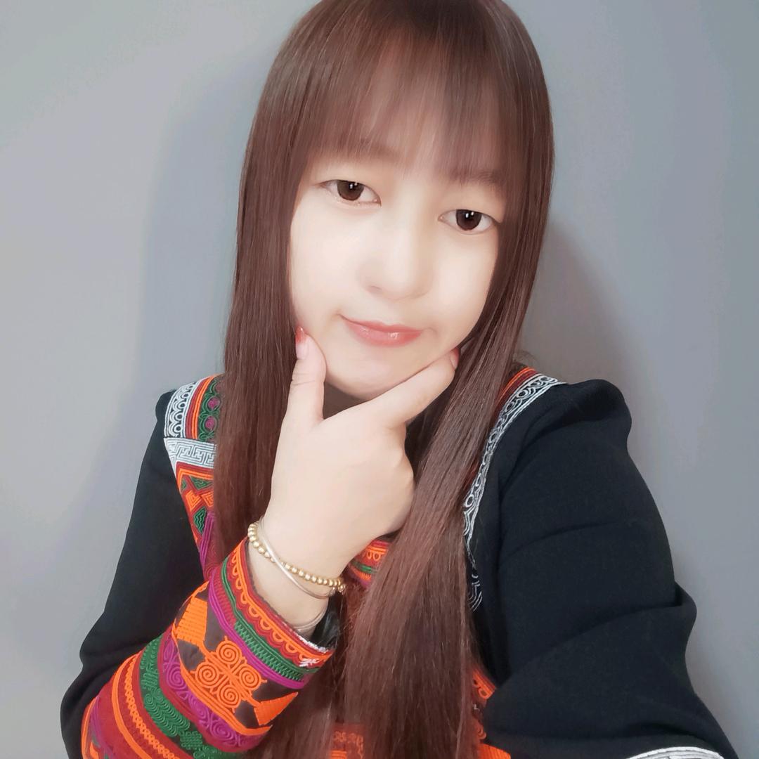 彝族女孩🥰