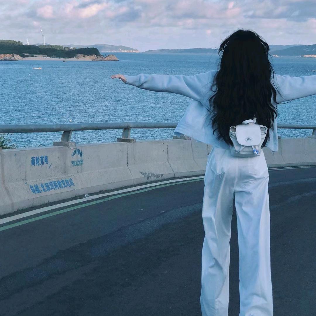 80王梓莼的学姐