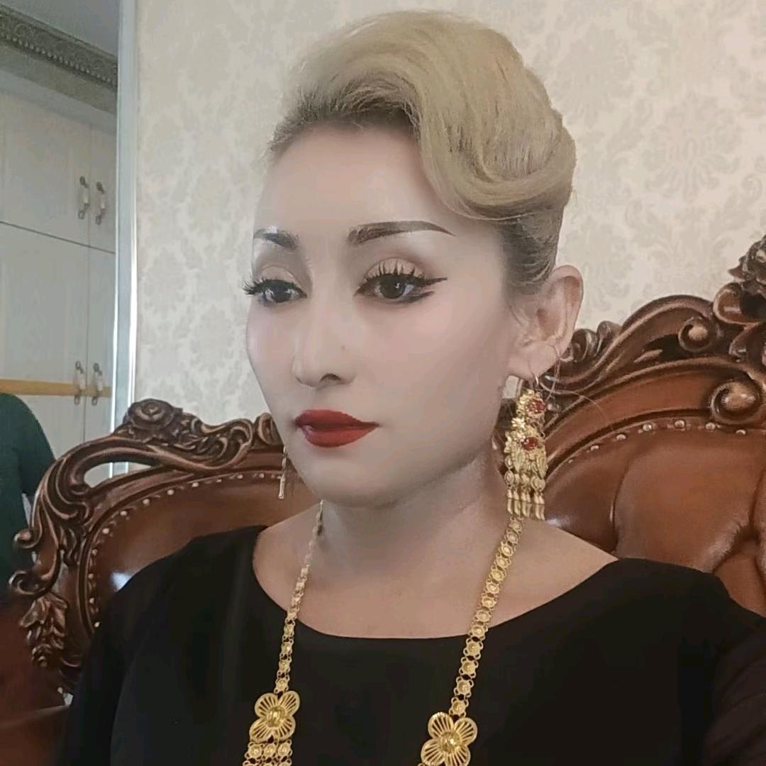 如孜古丽
