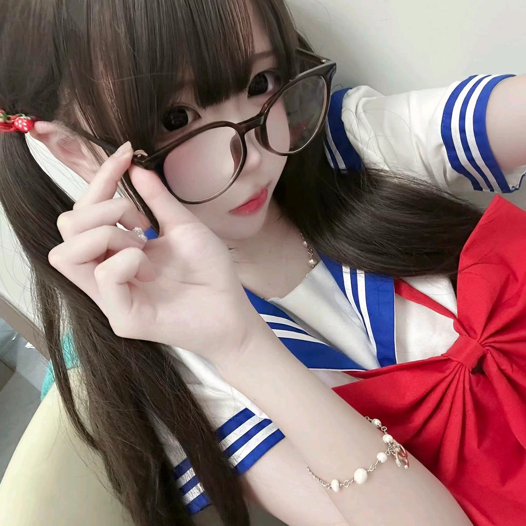 枫叶落难重逢