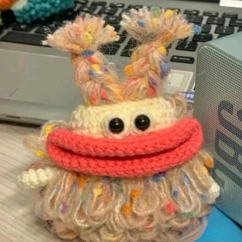 Elara.（羊今天我20岁生日）