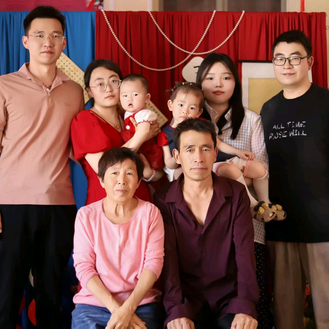 稷王山脚下白牡丹花