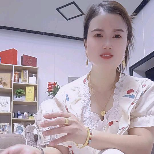 李群单