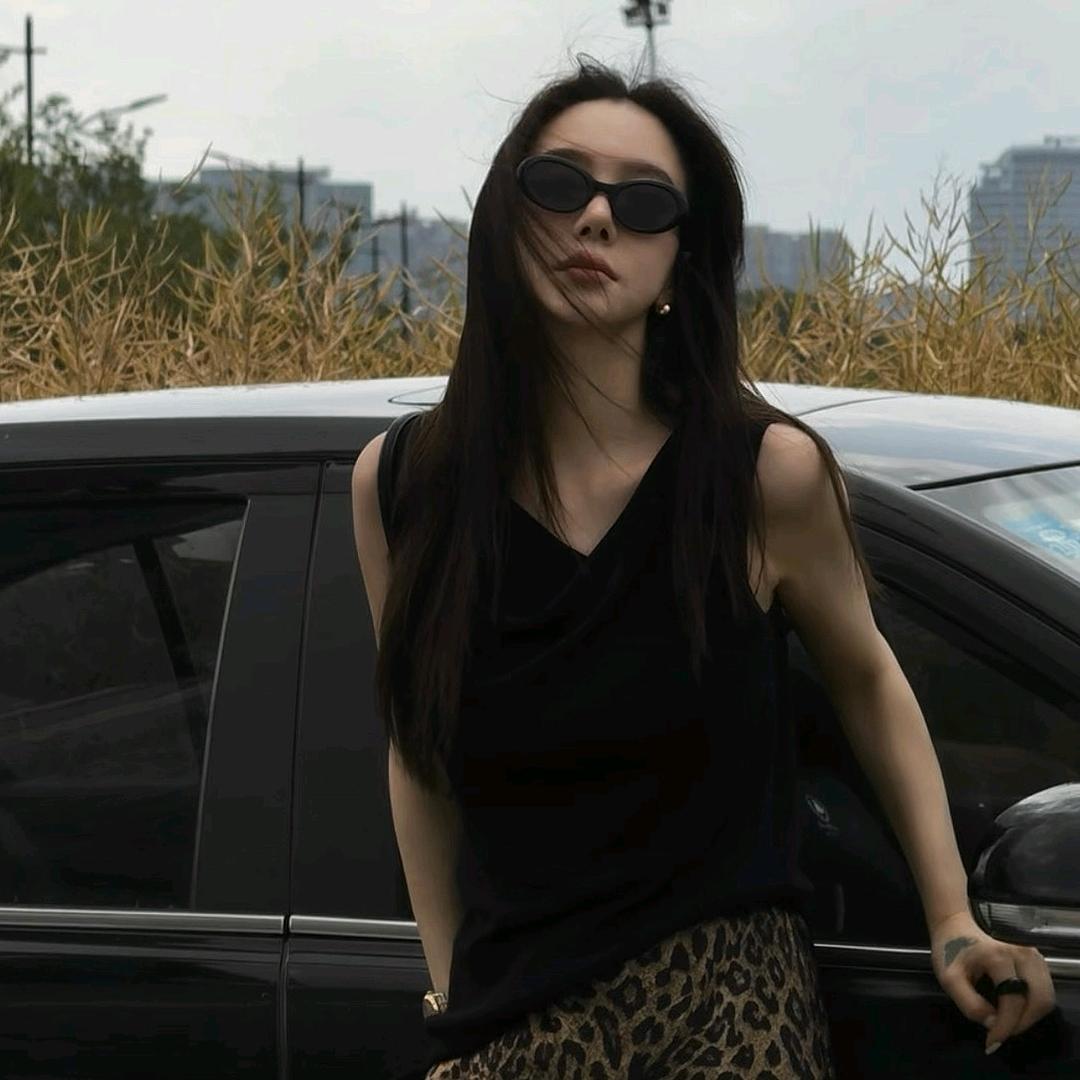 LiLi-李慧儿生活号穿搭分享