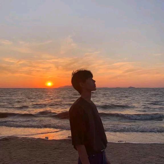 果冻又菜又爱玩🌸