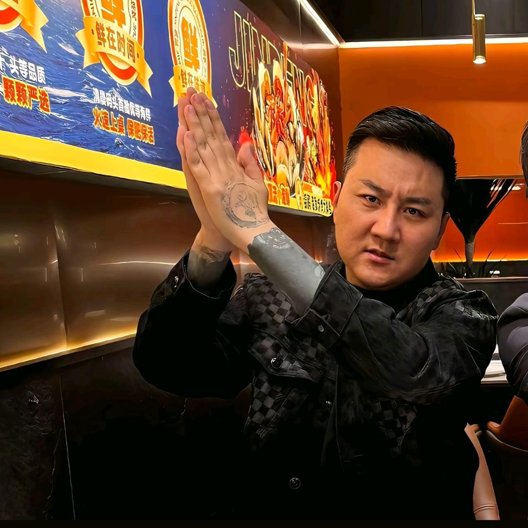 亦羽.