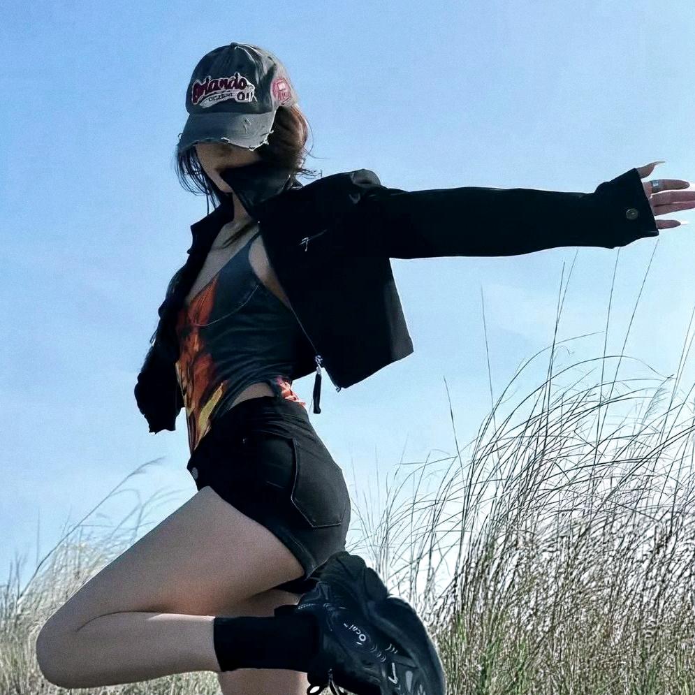 AV