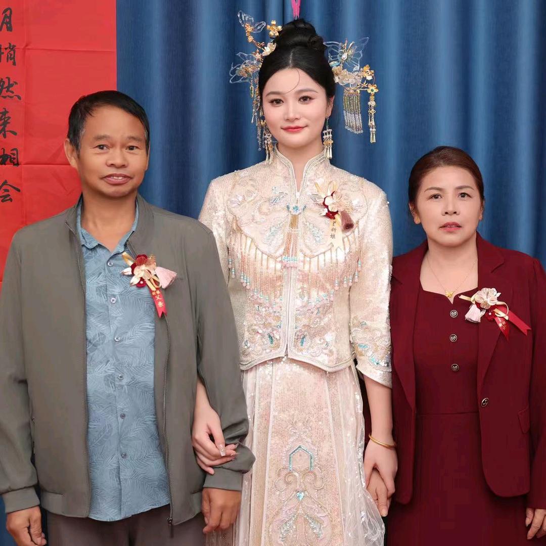 快乐鹦鹉
