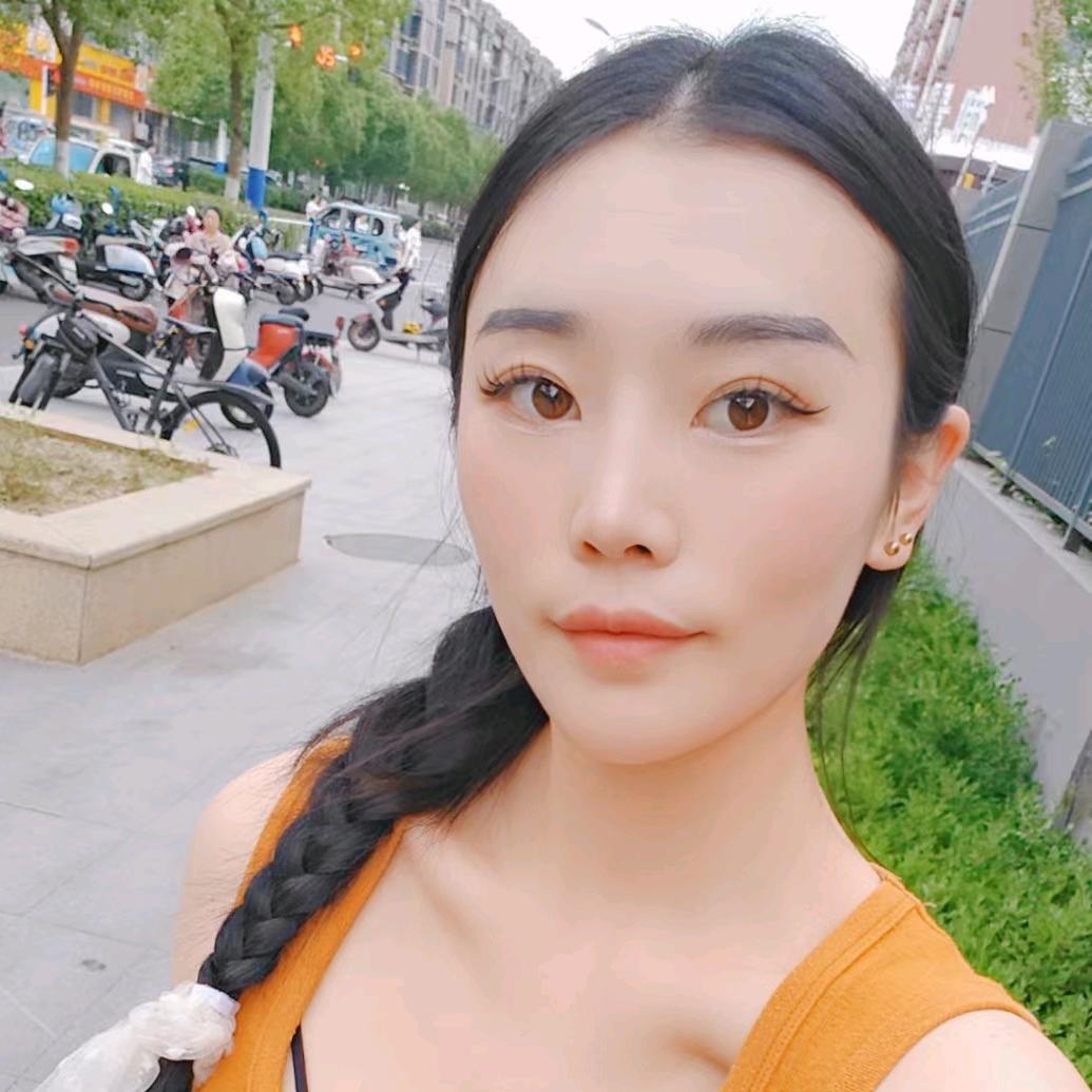 三胞胎妈妈悦悦（已庾60）