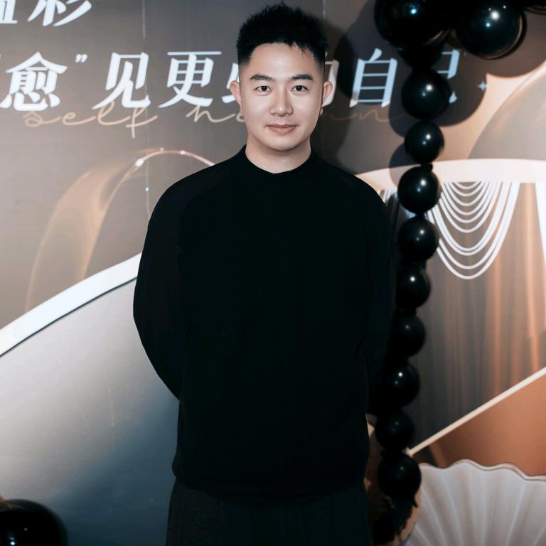 我在厕所待了2小时