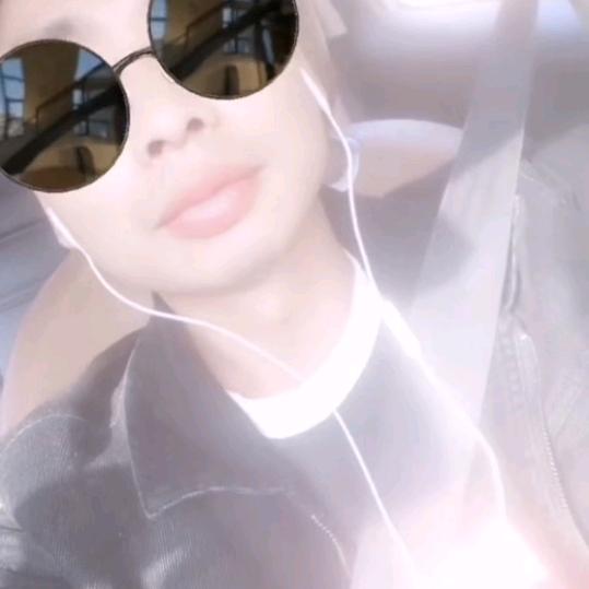 追求梦想，张静。