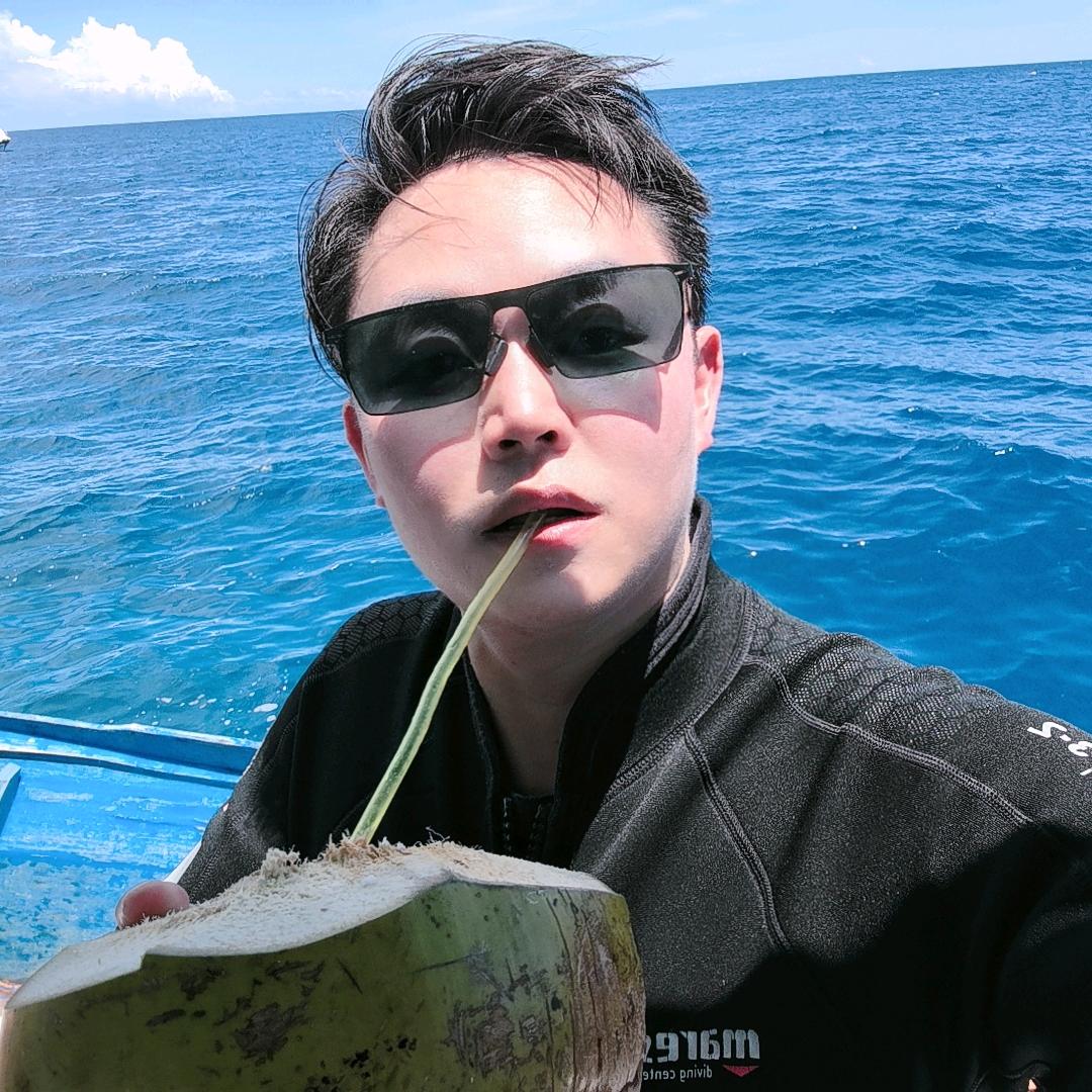 Mr. Huihao