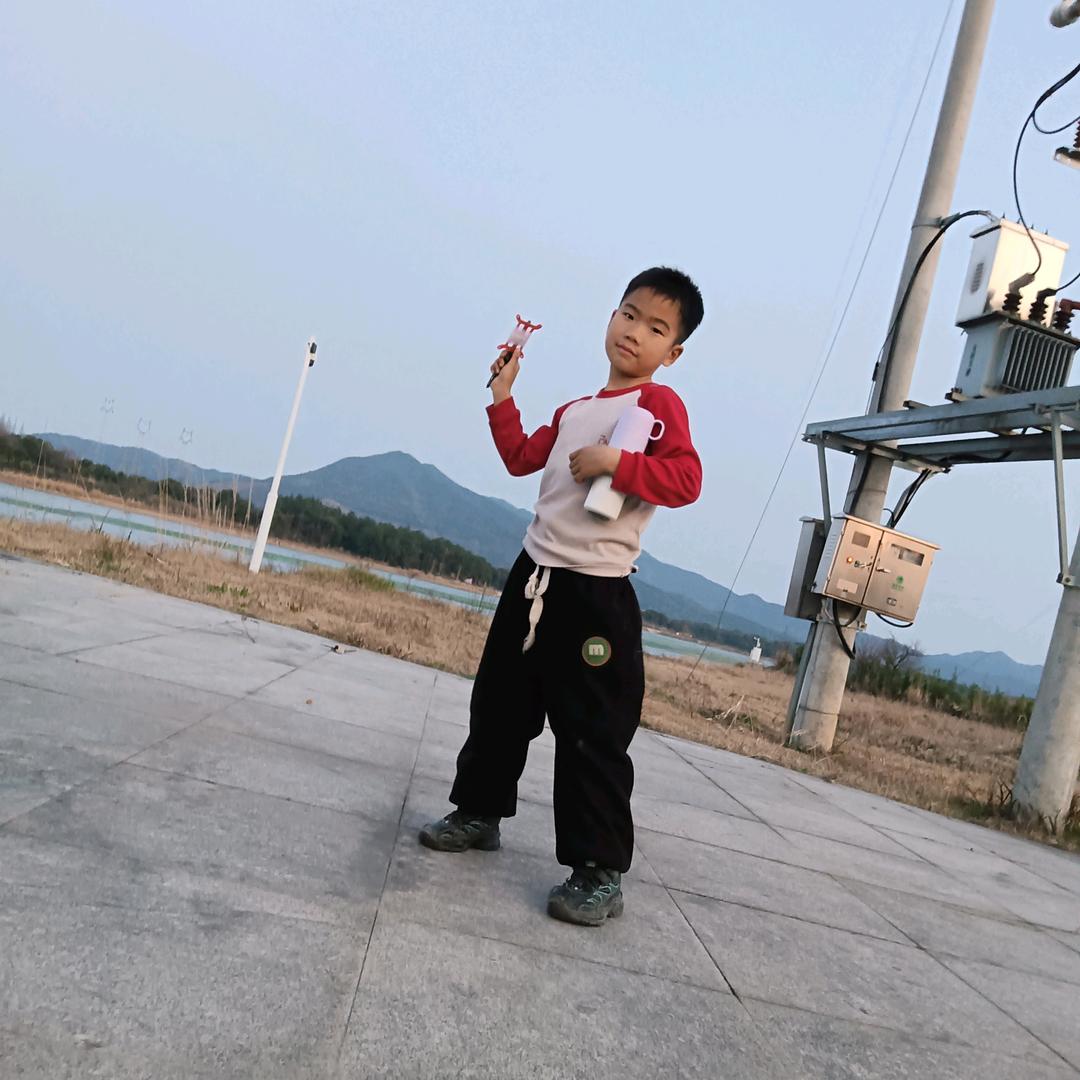 孔丽