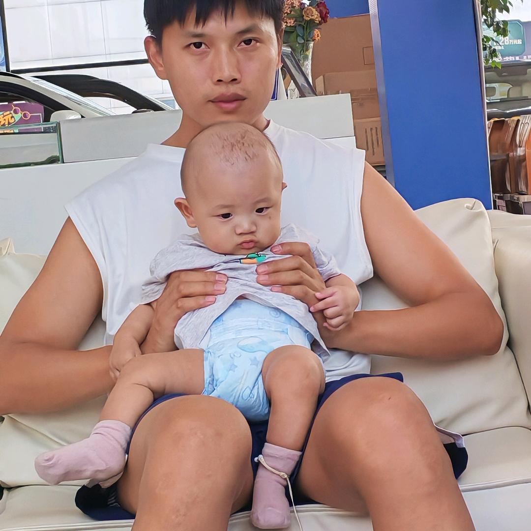 鹤壁夫妇(奶爸带娃日常)