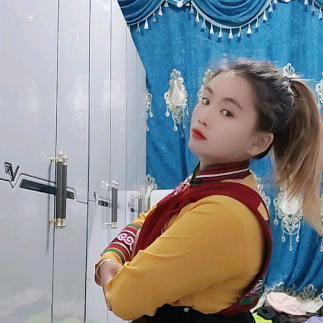 六莫菲花灯文艺队小七妹