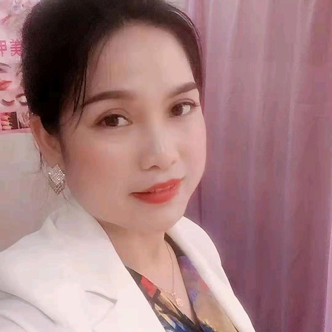 三穗奇彩美妆店杨莉