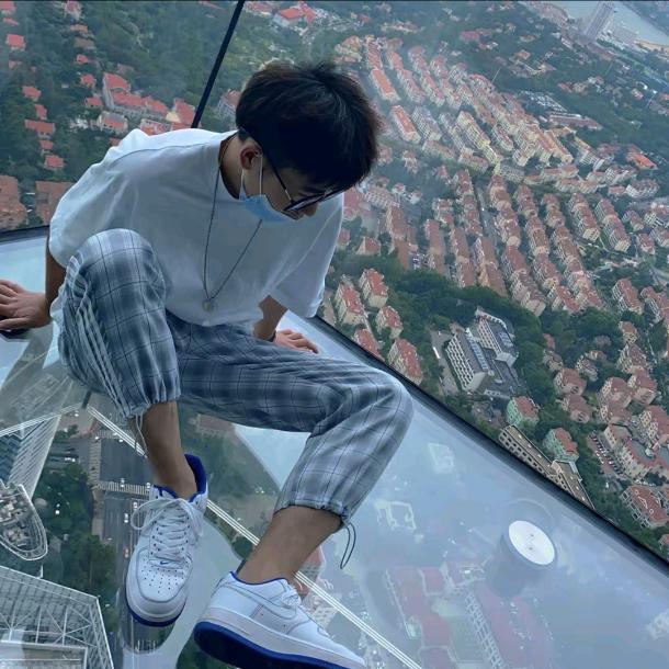 手机用户193645728011