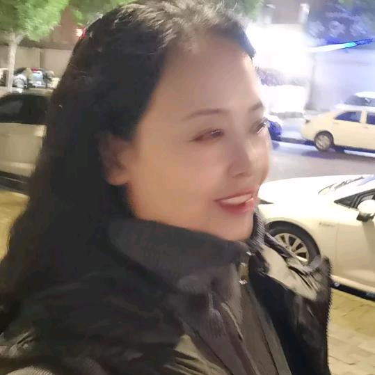 陕州区玉泊二楼杉帅女装