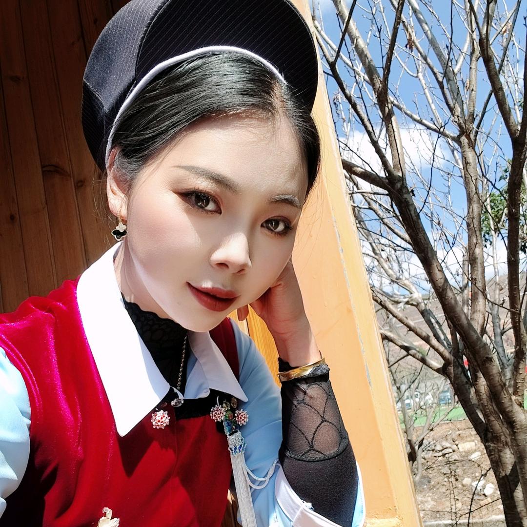 阿杰DOpI不脱妆粉底液