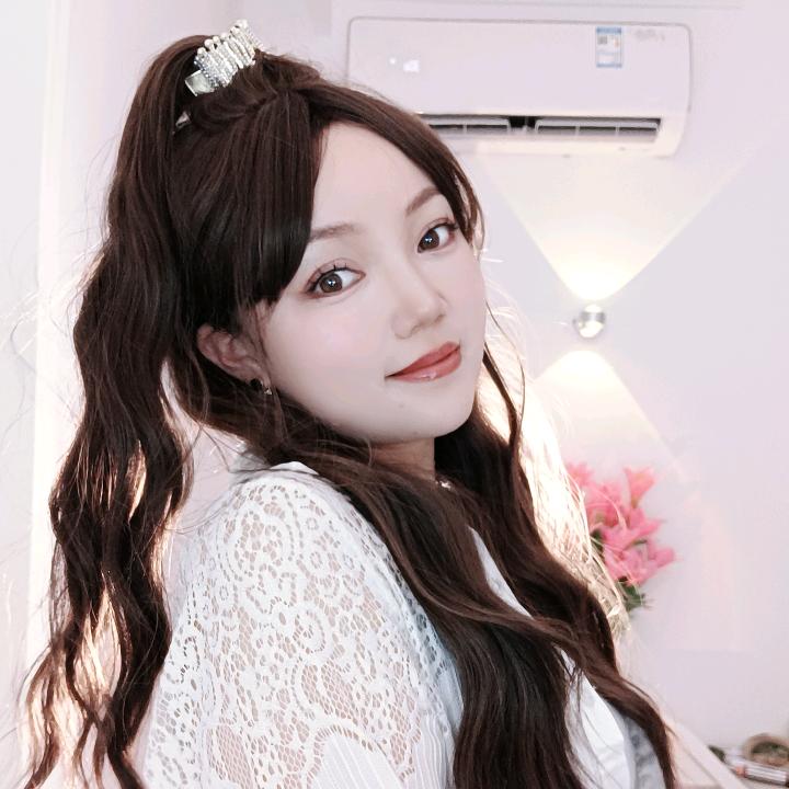 娄娄抱抱（2号）