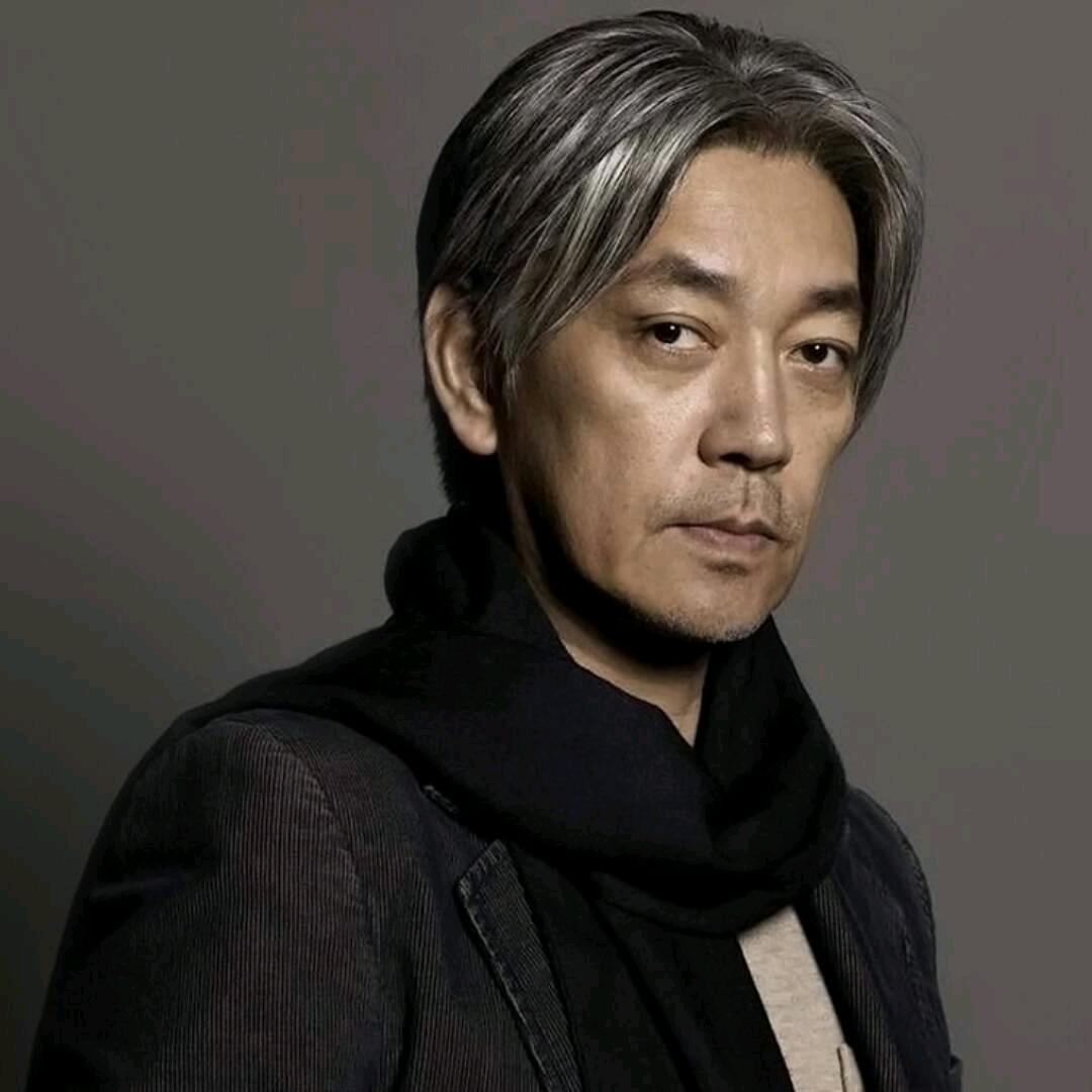 迎着阳光盛大逃亡