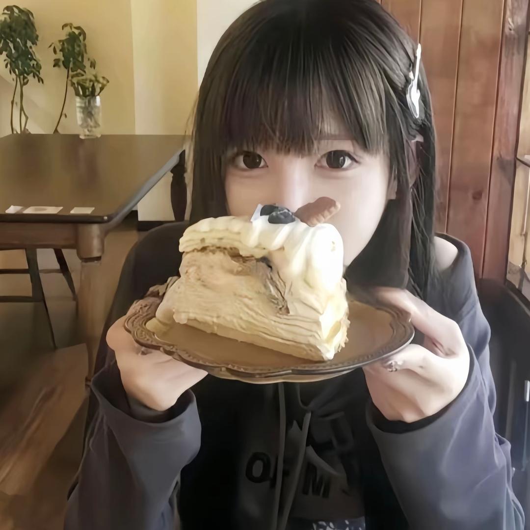 睡懵的小七.
