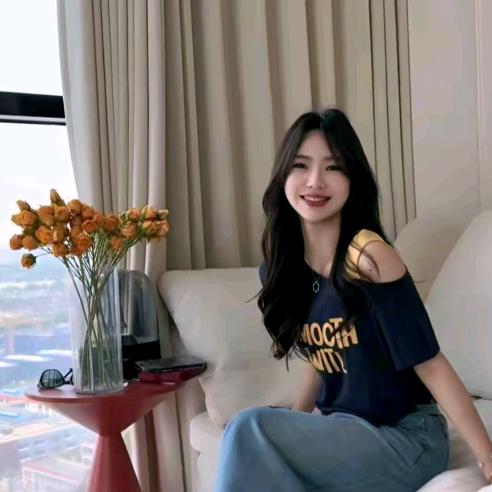 余欢欢YHH 《爆款返场》