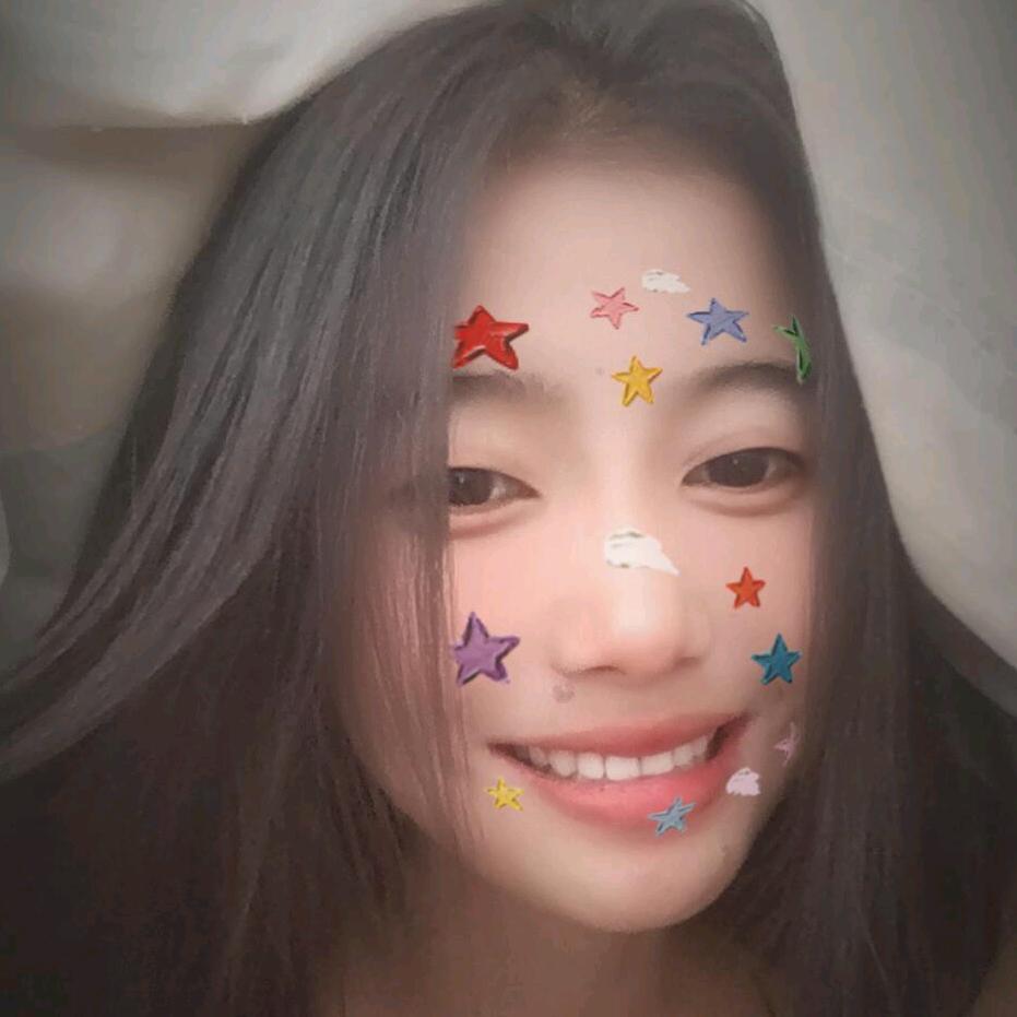 爱笑爱哭的小女孩