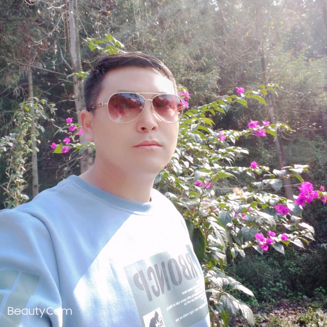 十九度的夏天。