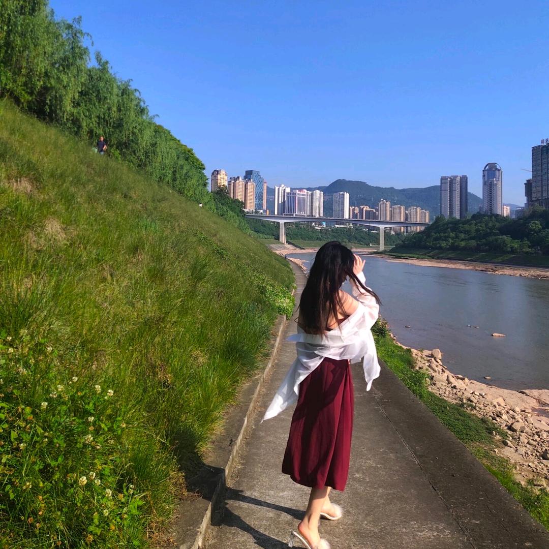 爱吹高颅顶