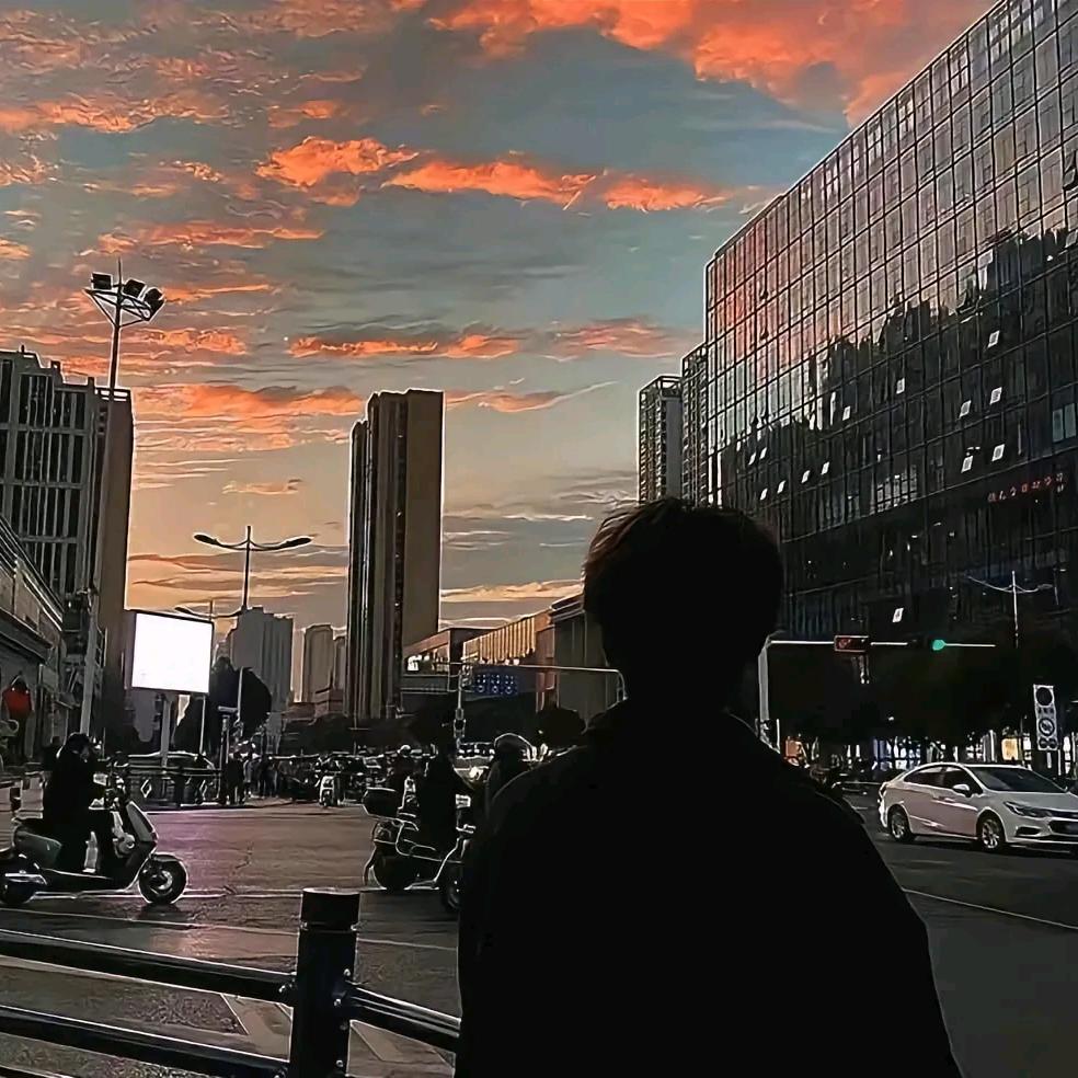 聆旧何