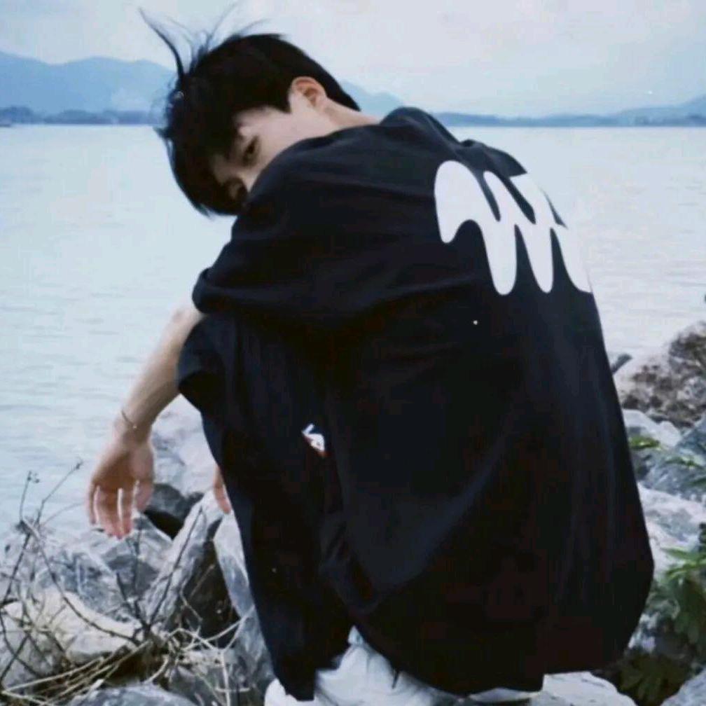 三月白羊
