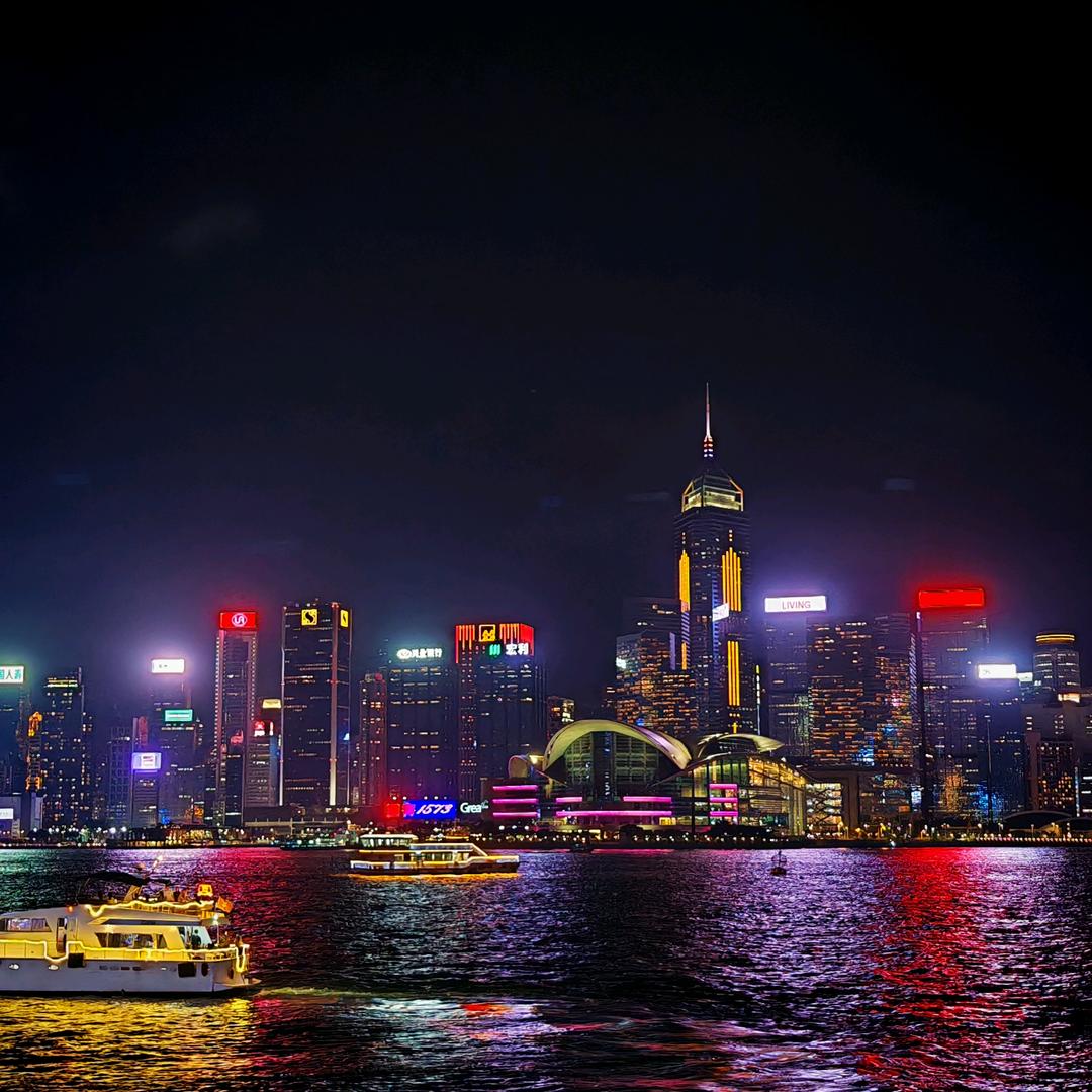 ✨前面有星星的神秘人