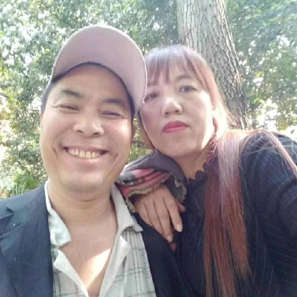 老农民向三爷