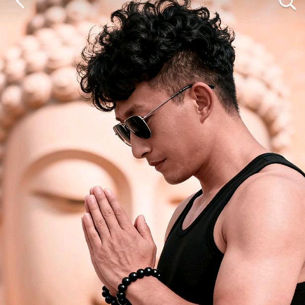 毕节潇洒哥<装饰>