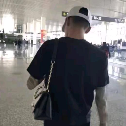 帮我包一下割皮