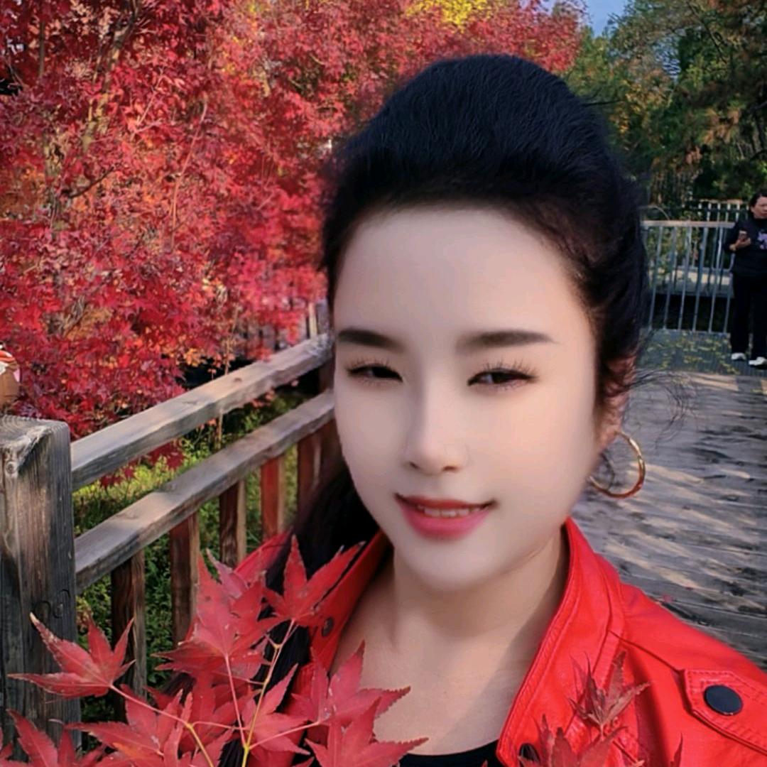 才艺阿玲（每天晚上九点开播）