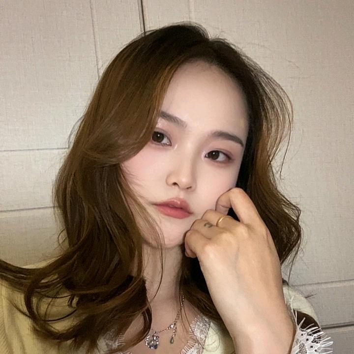 喜欢看日落的女孩