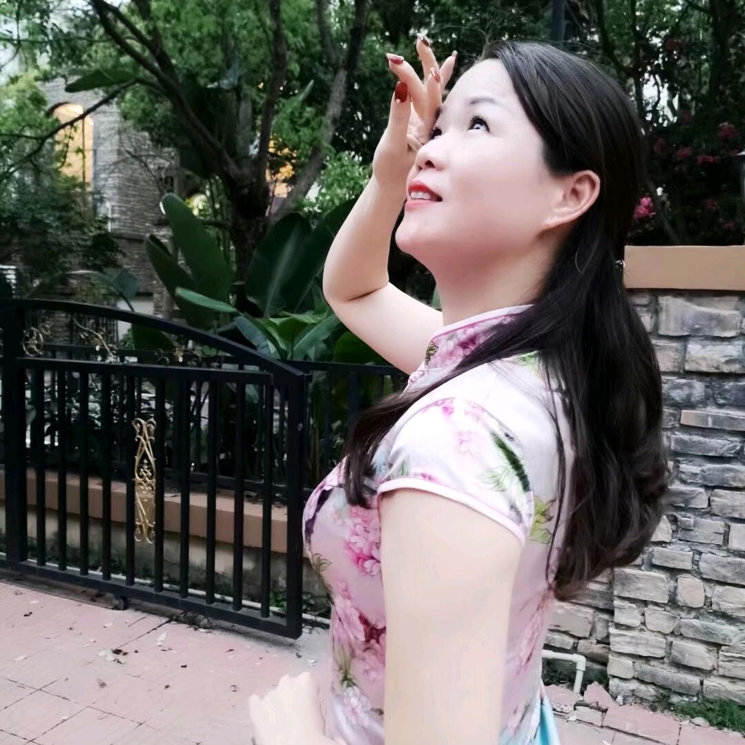 情姐姐南油精品女装