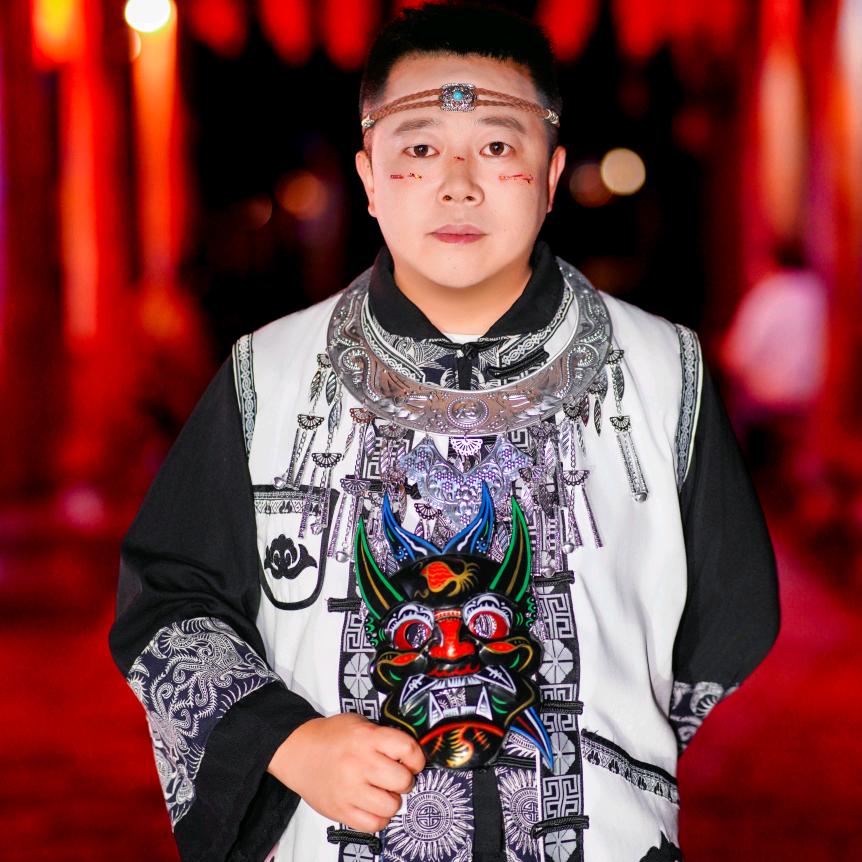 ▃▇▀▇●恭迎主上