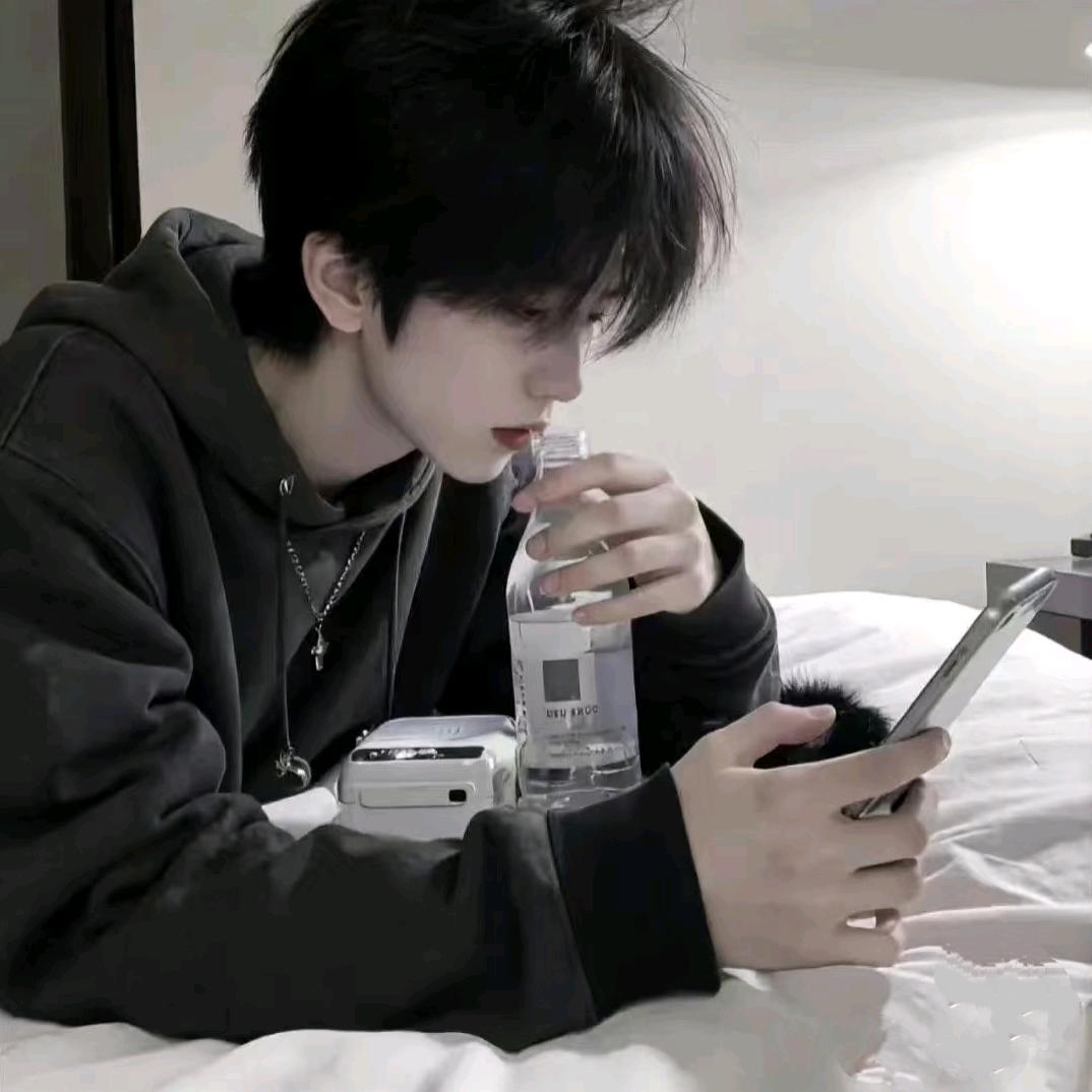 今天也要困告了