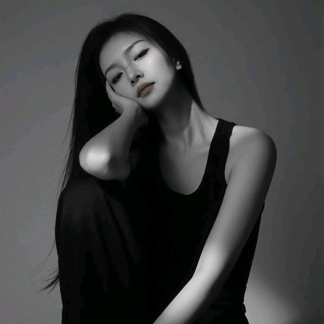 (｡･ω你的温柔～～让我情不自禁･｡)