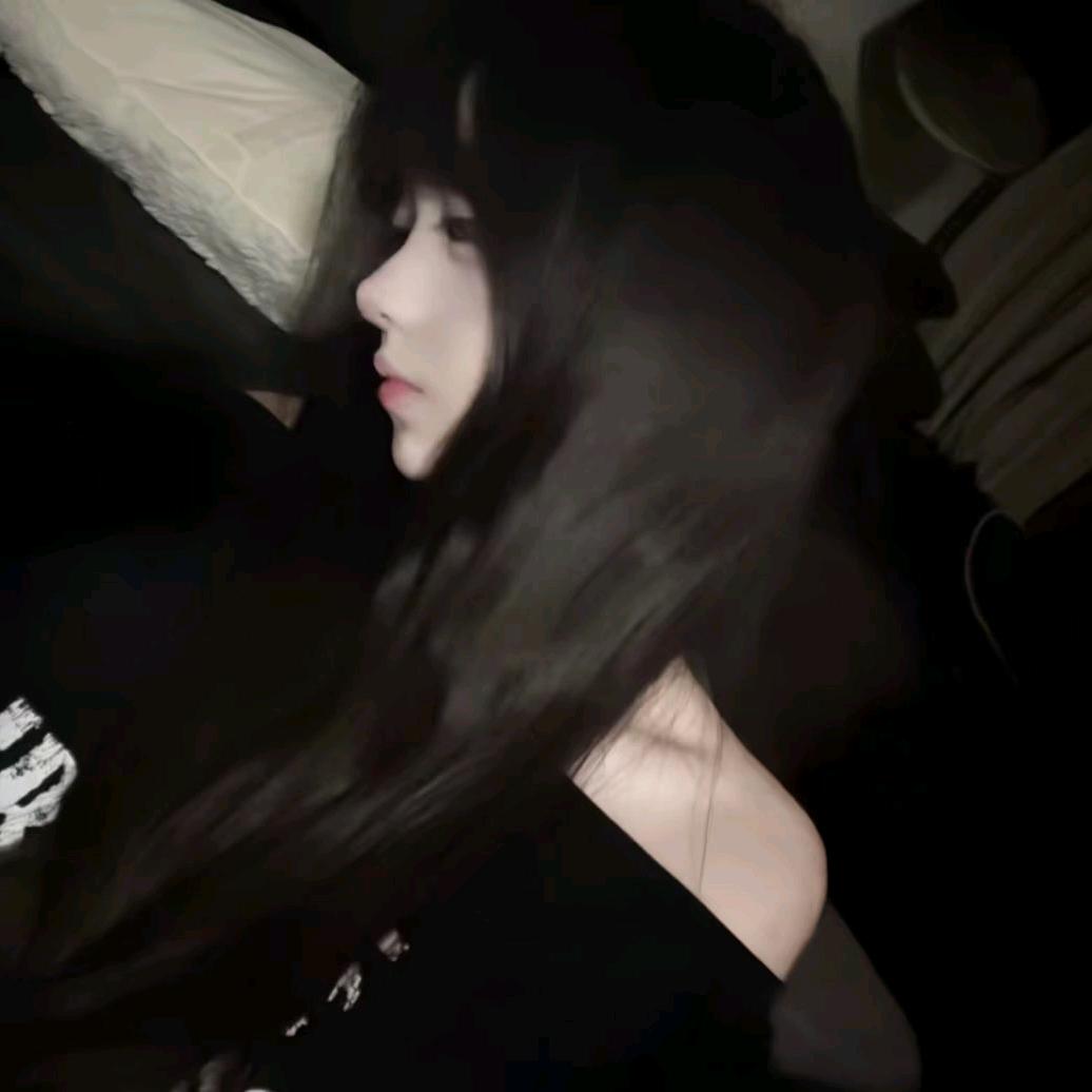 唉小余