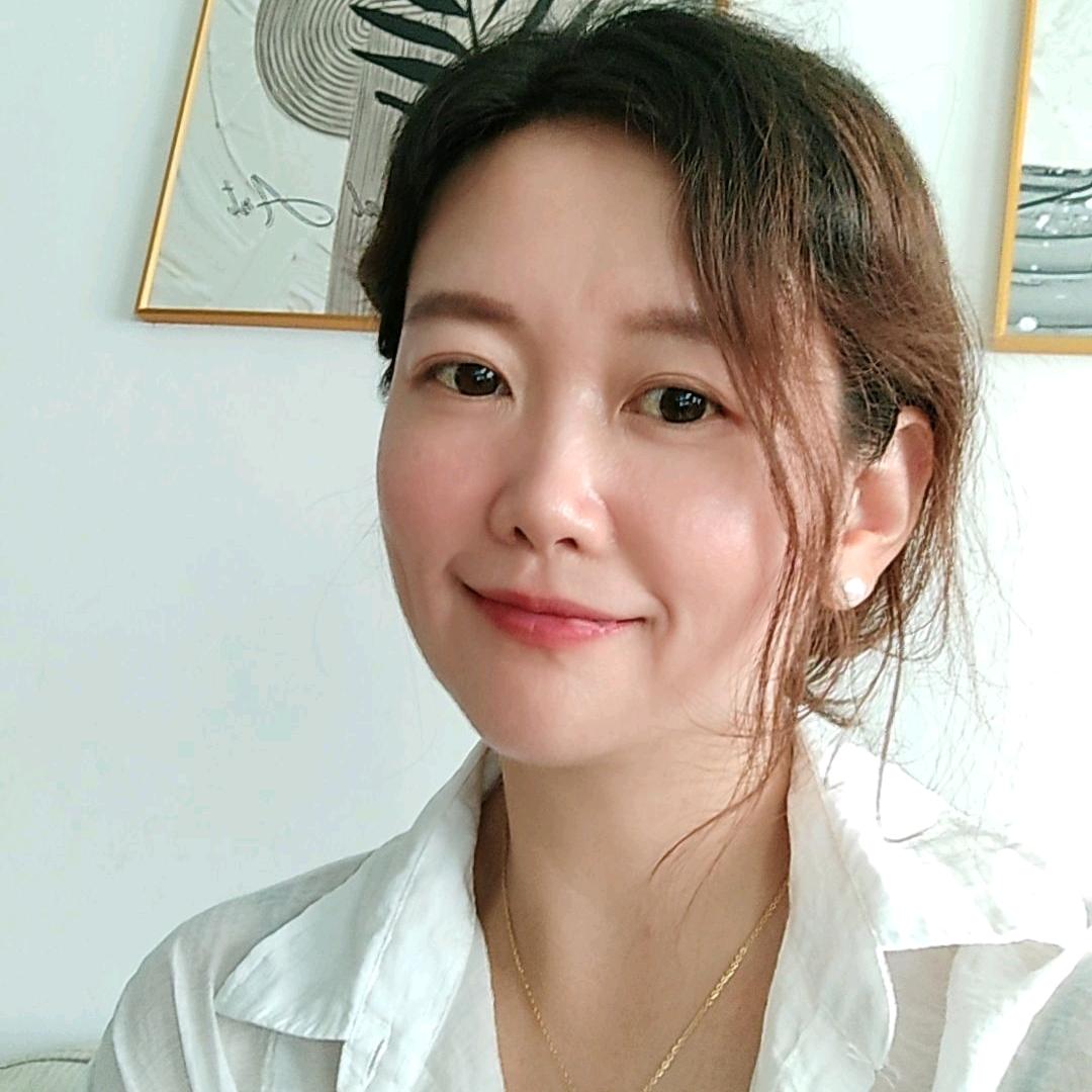 杨杨（中午九点十分开播）