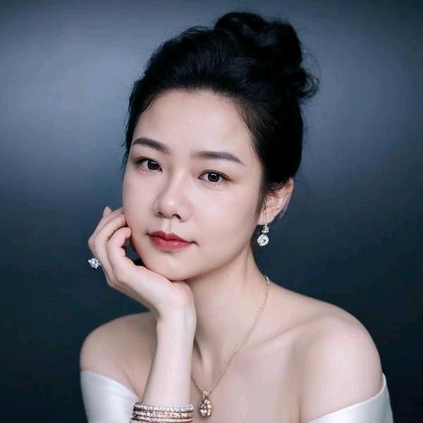 三胞胎妈妈👧👧👧