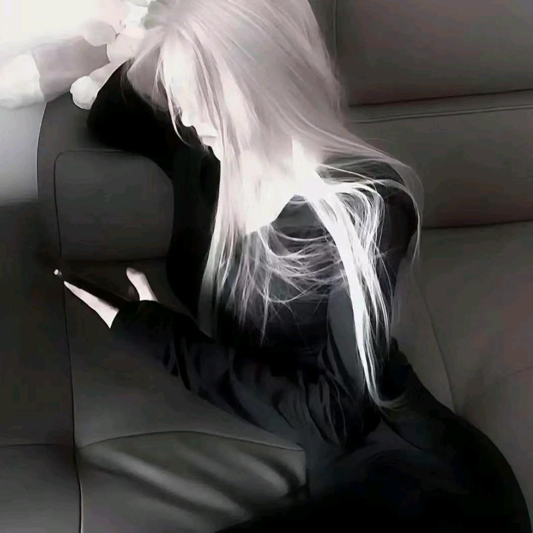 陆柒.