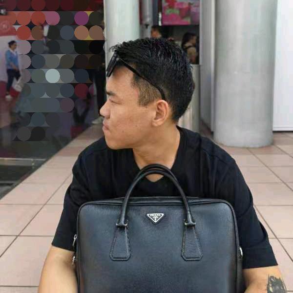 冬冬爱健身爱画饼