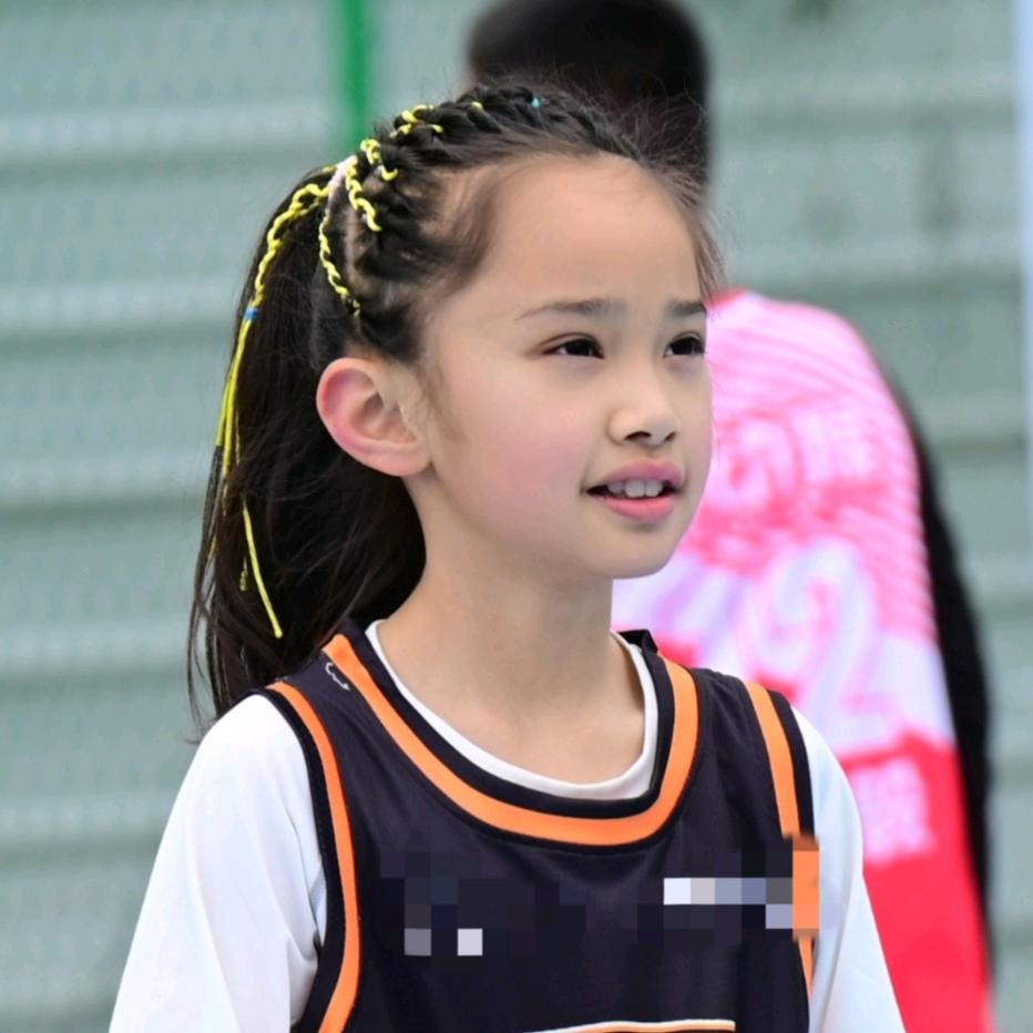 🏀24号的妍妍